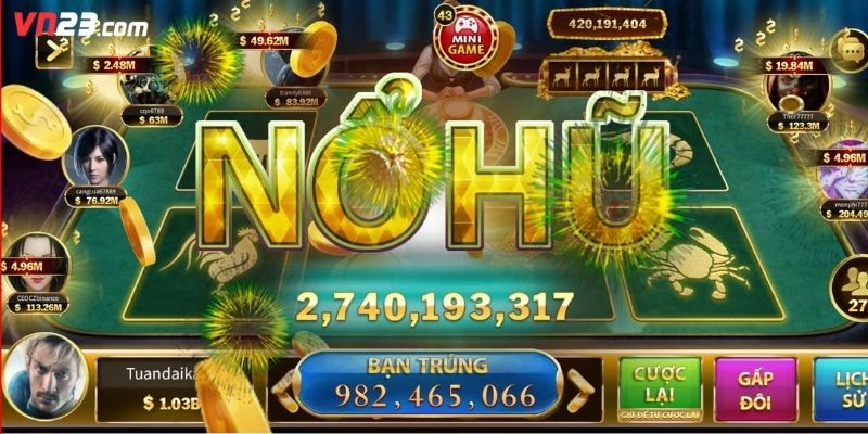 Người chơi học hỏi các mẹo quay hũ hay